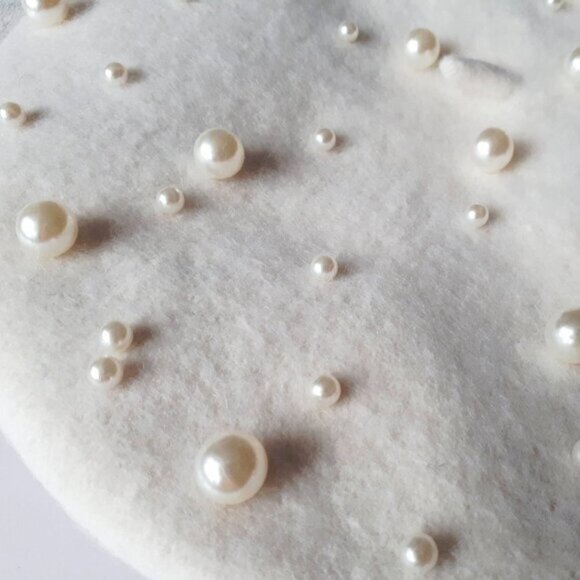 Minakolife wool beige beret w  pearl embellishment - Picture 3 of 4